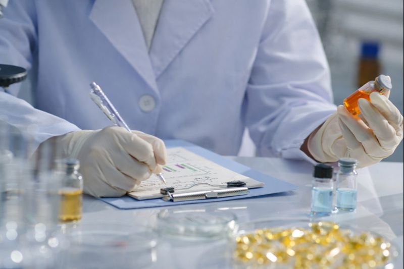 Toxicology laboratory performing drug and alcohol analysis for compliance testing